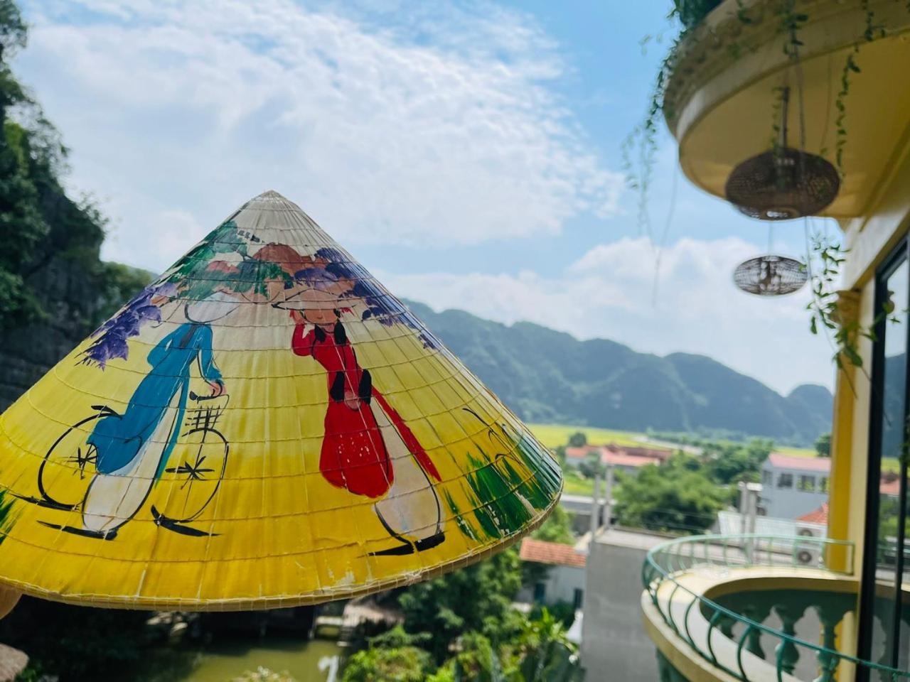 Tam Coc Lion Kings Hotel & Resort ニンビン エクステリア 写真